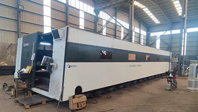 تكنولوجيا التصنيع الرقمي (CNC): دقة متناهية في عمليات الثني وتشكيل الزوايا والقطع بالليزر والقطع بالبلازما وفي كل تفصيل