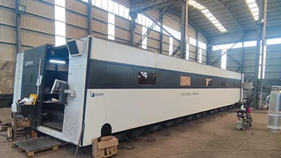 ورشة إنتاج أبراج الاتصالات أحادية العمود (المونوبول)