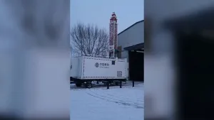 برج اتصالات متنقل (COW) - سارية تلسكوبية محمولة