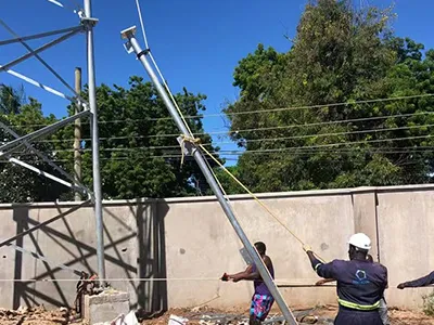 برج اتصالات من الفولاذ الأنبوبي بـ 3 أرجل – ارتفاع 50 متر