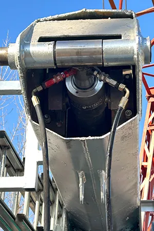 برج اتصالات متنقل (COW) - سارية تلسكوبية محمولة