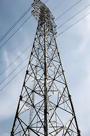 برج إنارة فولاذي رباعي القوائم (4 أرجل)